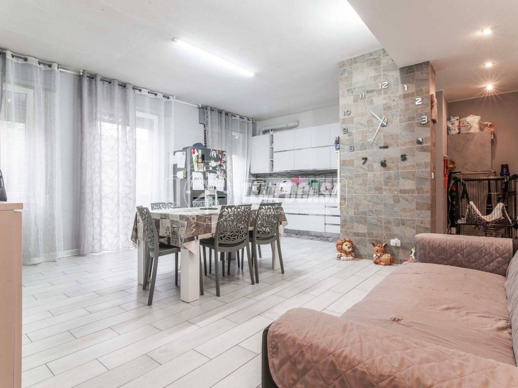 appartamento in vendita a Desio