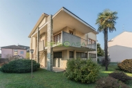 casa indipendente in vendita a Desio