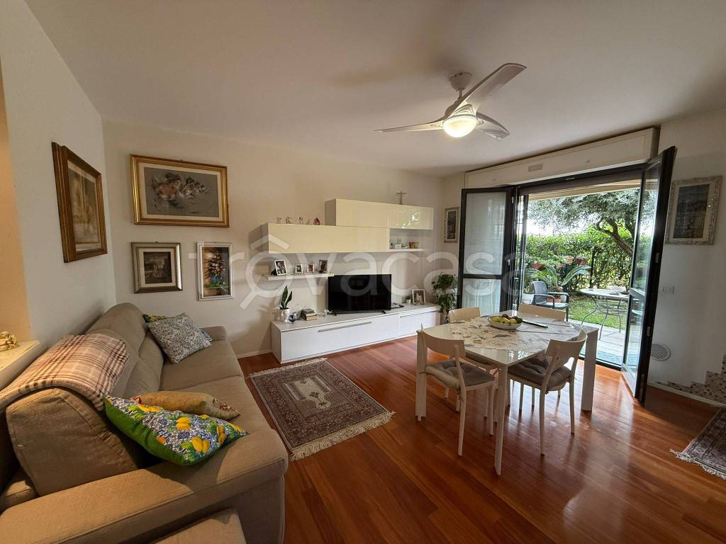 appartamento in vendita a Desio