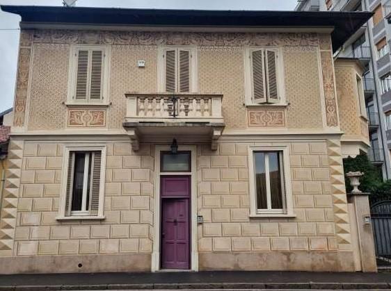casa indipendente in vendita a Desio
