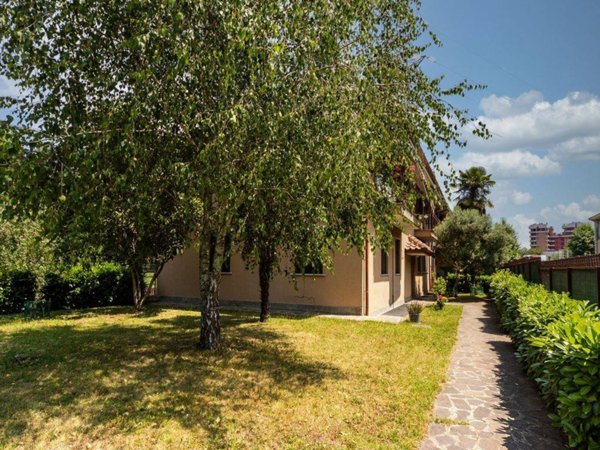 appartamento in vendita a Desio