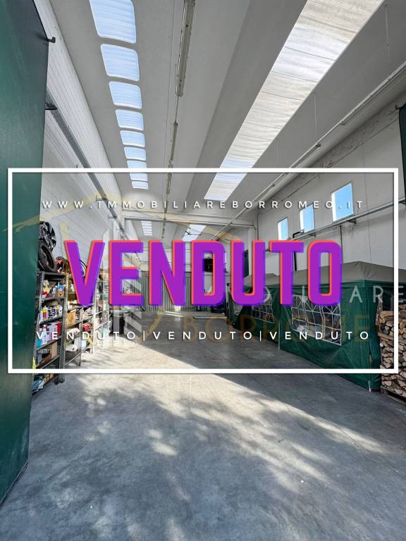 locale commerciale in vendita a Desio