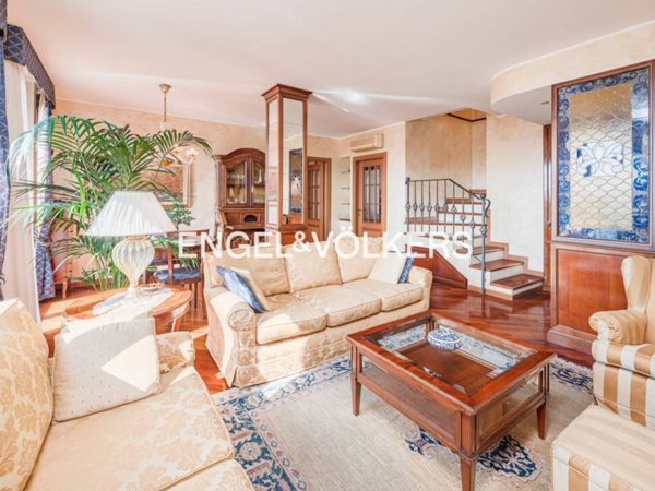 appartamento in vendita a Desio