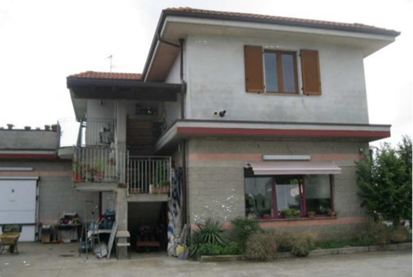 appartamento in vendita a Desio