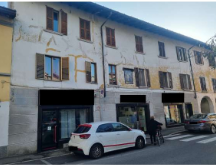negozio in vendita a Desio