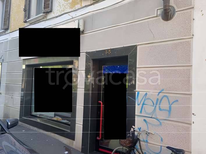 negozio in vendita a Desio