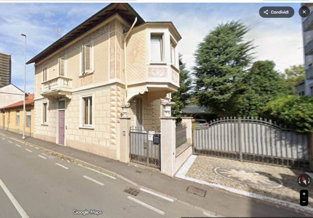 casa indipendente in vendita a Desio