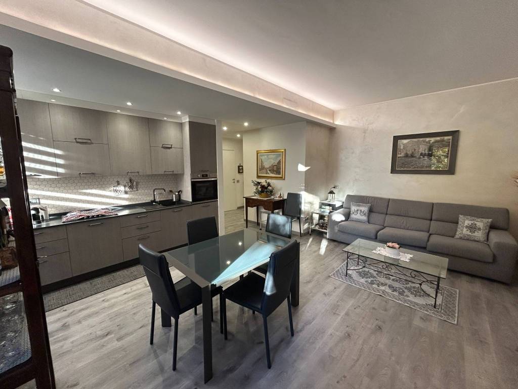 appartamento in vendita a Desio