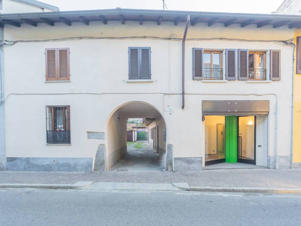 casa indipendente in vendita a Desio