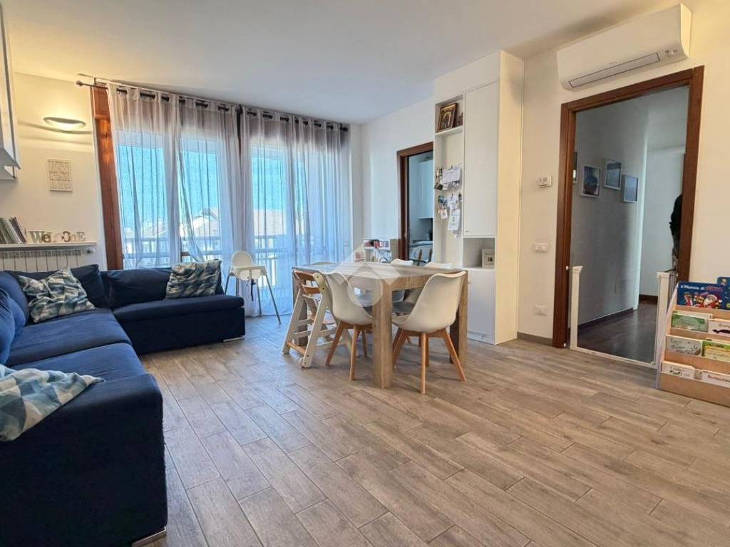 appartamento in vendita a Desio