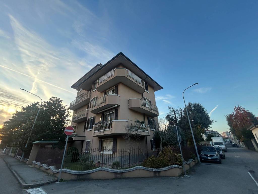 appartamento in vendita a Desio