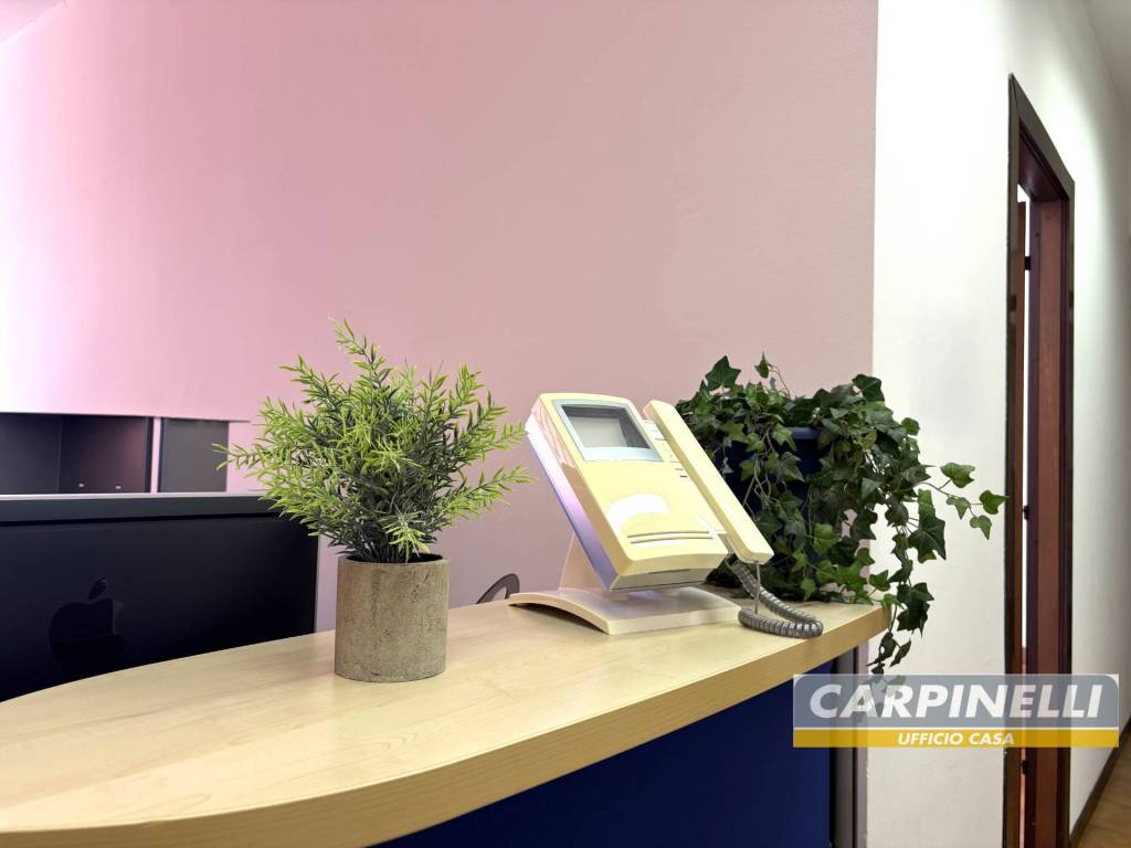 ufficio in vendita a Desio