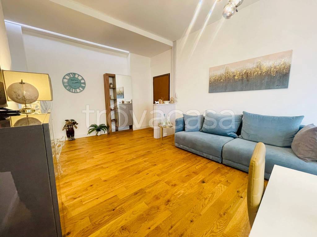 appartamento in vendita a Desio