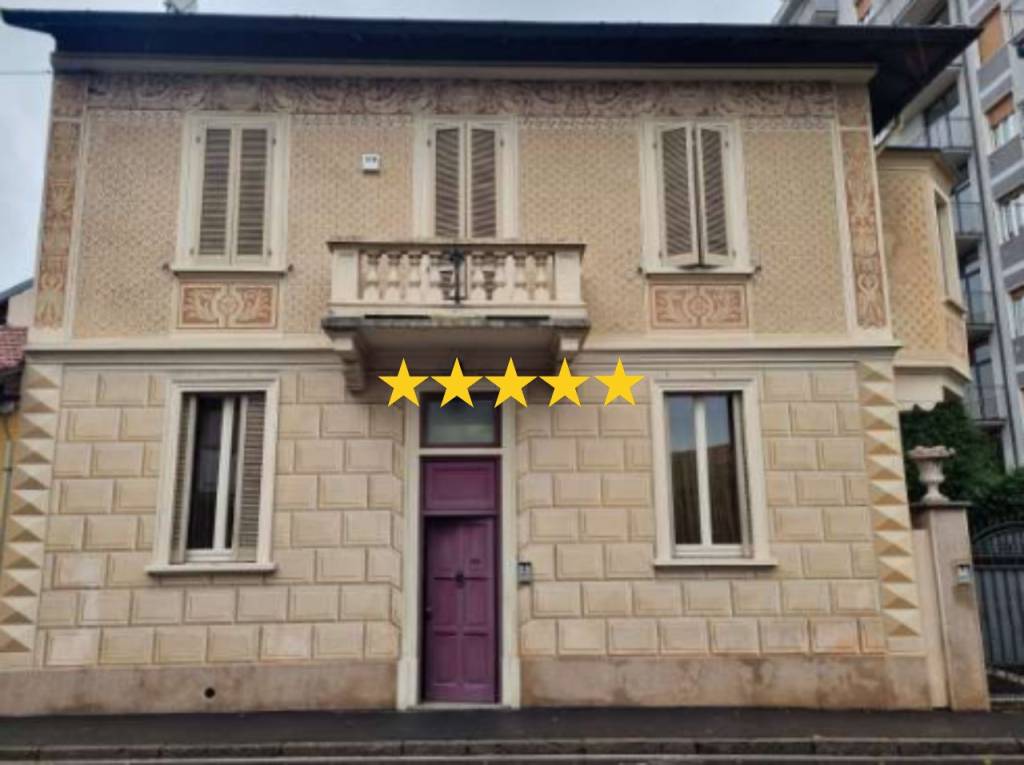 casa indipendente in vendita a Desio