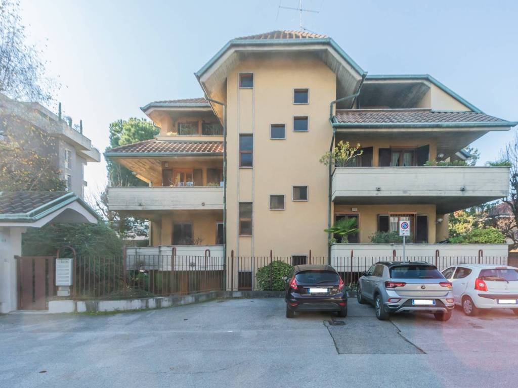 appartamento in vendita a Desio