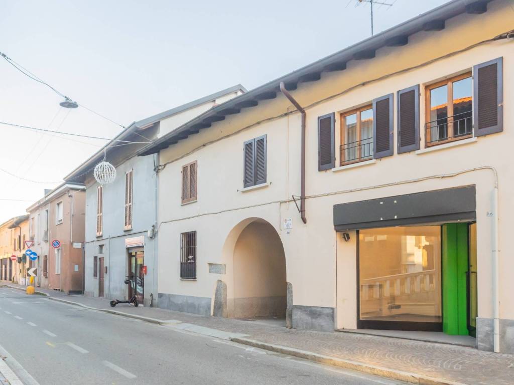 casa indipendente in vendita a Desio