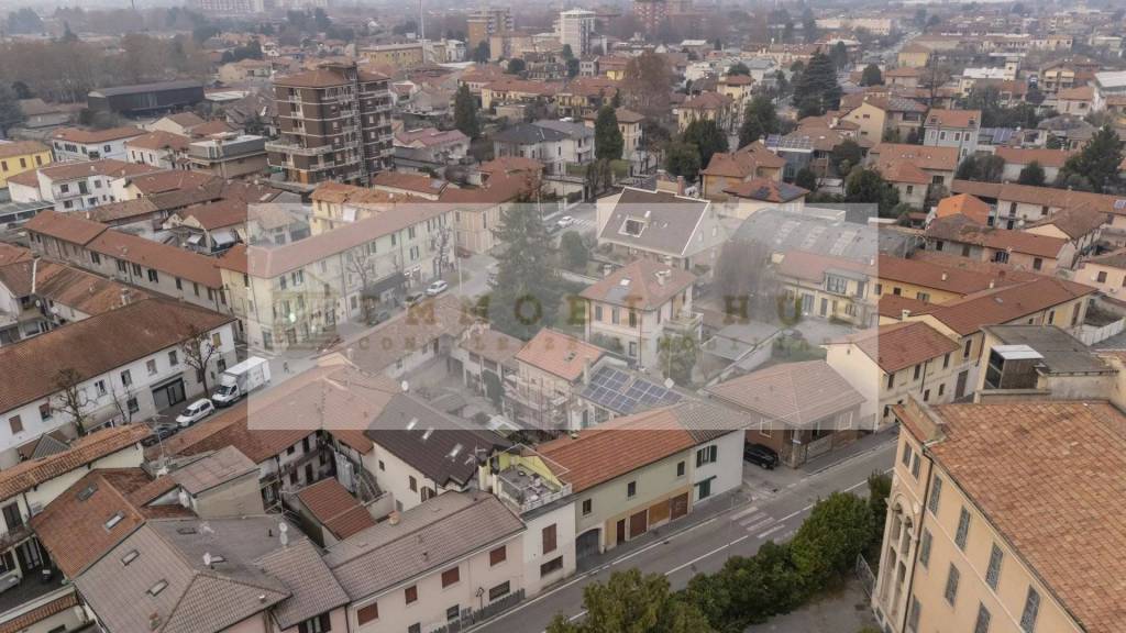 casa indipendente in vendita a Desio