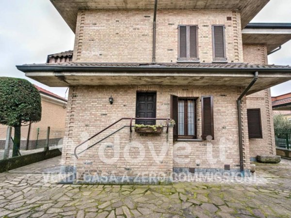 casa indipendente in vendita a Desio