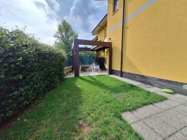 casa indipendente in vendita a Desio