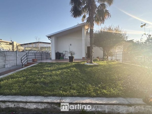 casa indipendente in vendita a Desio