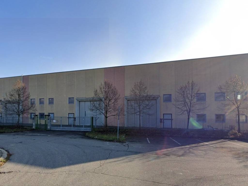 locale commerciale in vendita a Desio