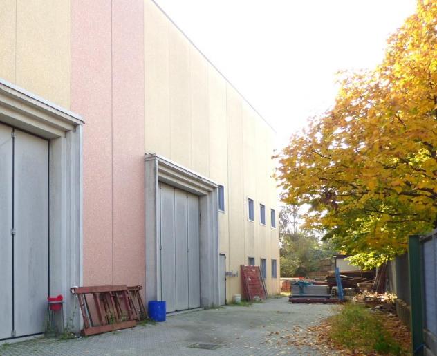 locale commerciale in vendita a Desio