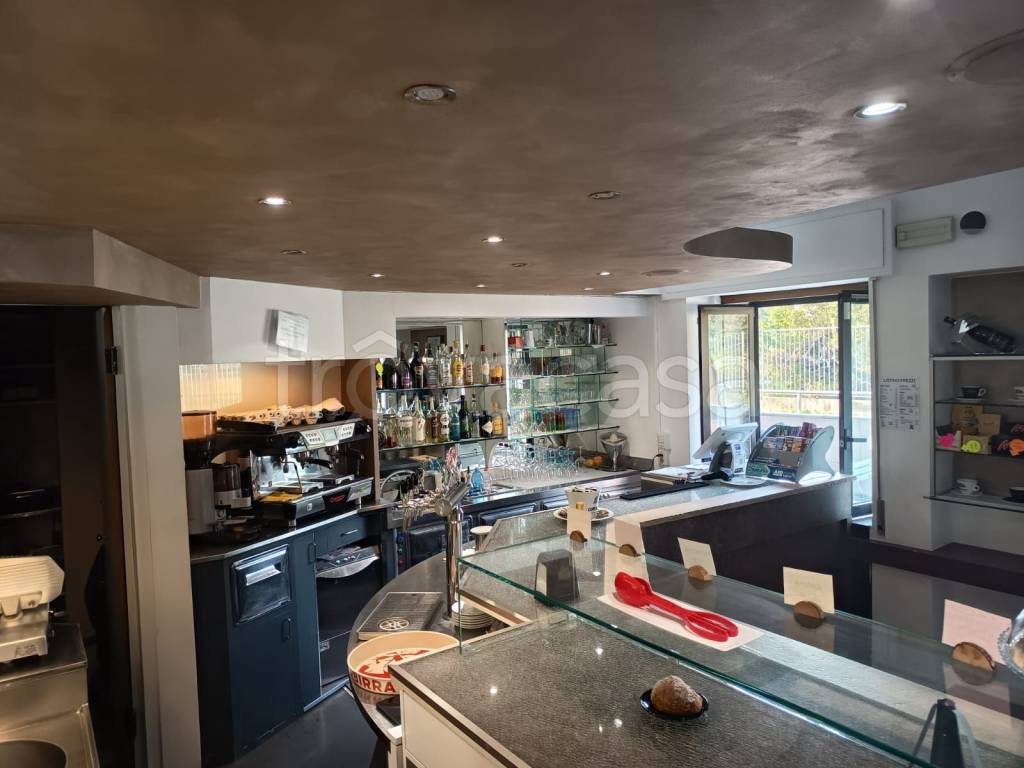 negozio in vendita a Desio