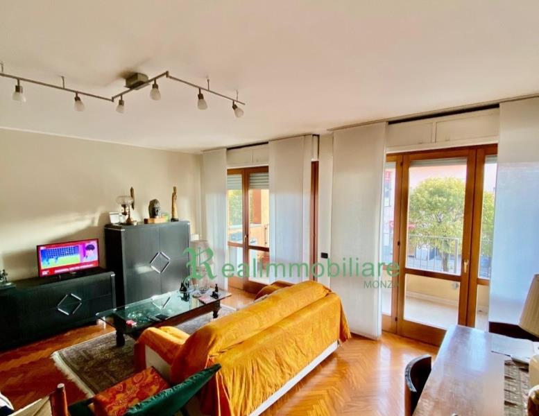 appartamento in vendita a Desio