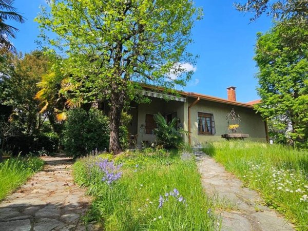 casa indipendente in vendita a Desio