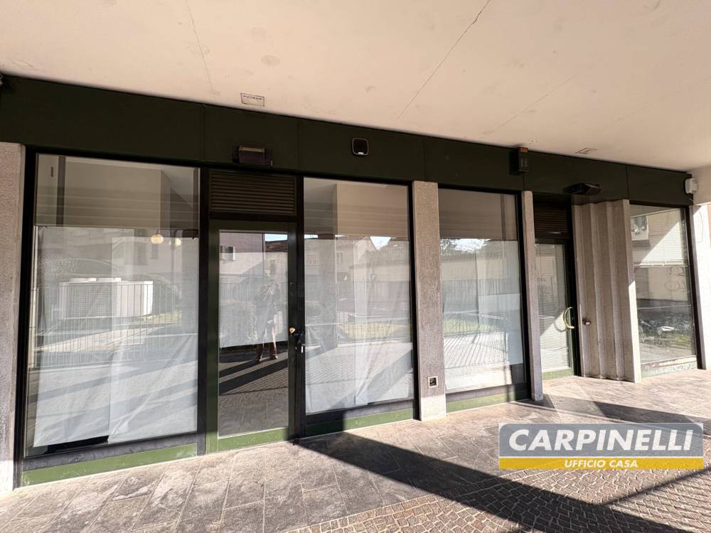 negozio in vendita a Desio