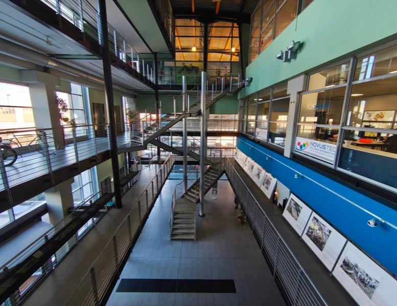 ufficio in vendita a Desio