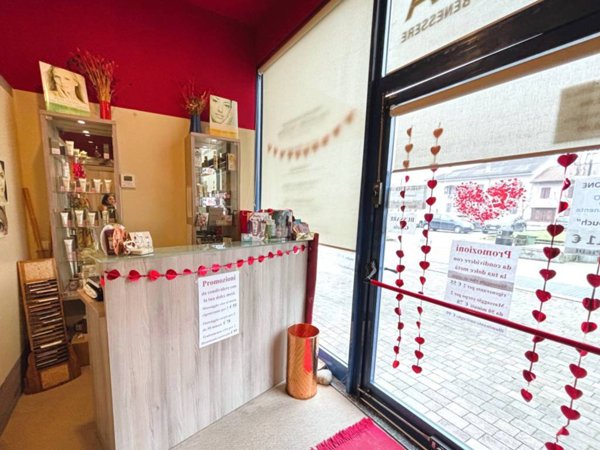 negozio in vendita a Desio