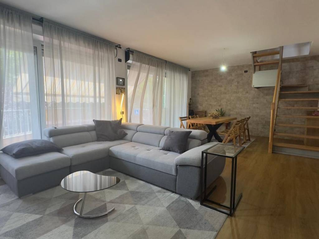 appartamento in vendita a Desio