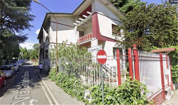 casa indipendente in vendita a Desio