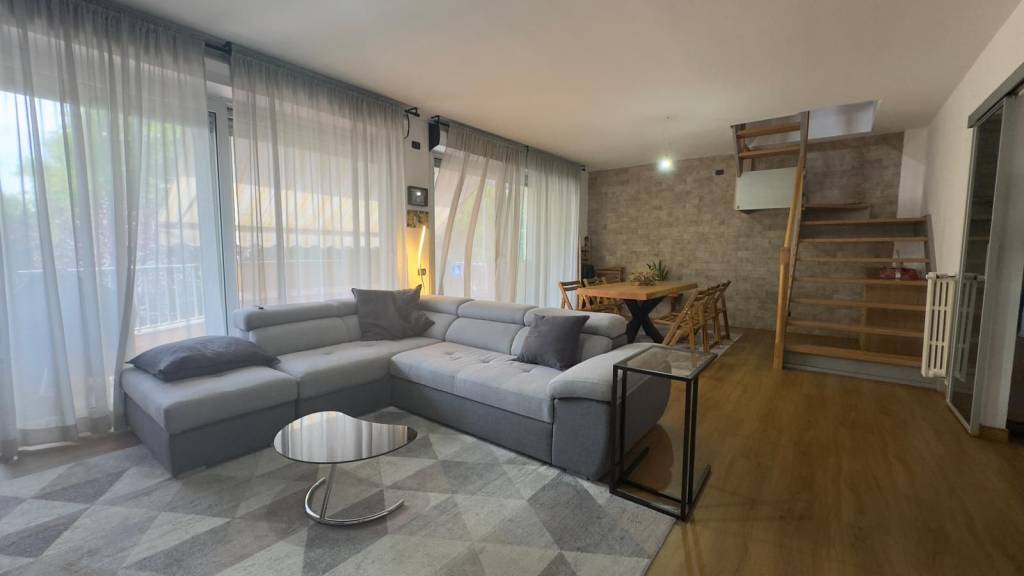 appartamento in vendita a Desio