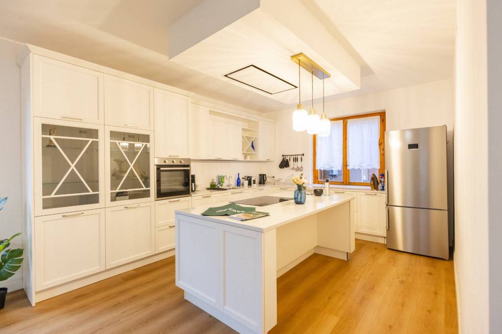 casa indipendente in vendita a Desio