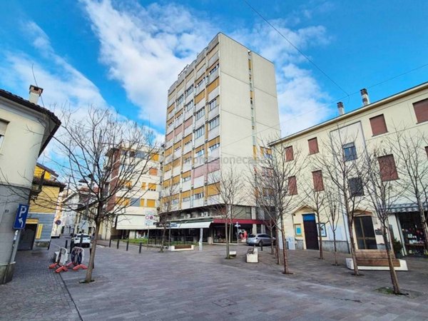 appartamento in vendita a Desio