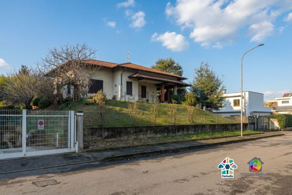 appartamento in vendita a Desio