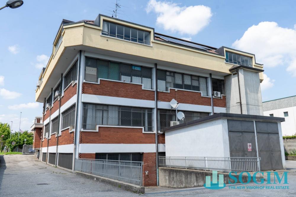 capannone in vendita a Desio