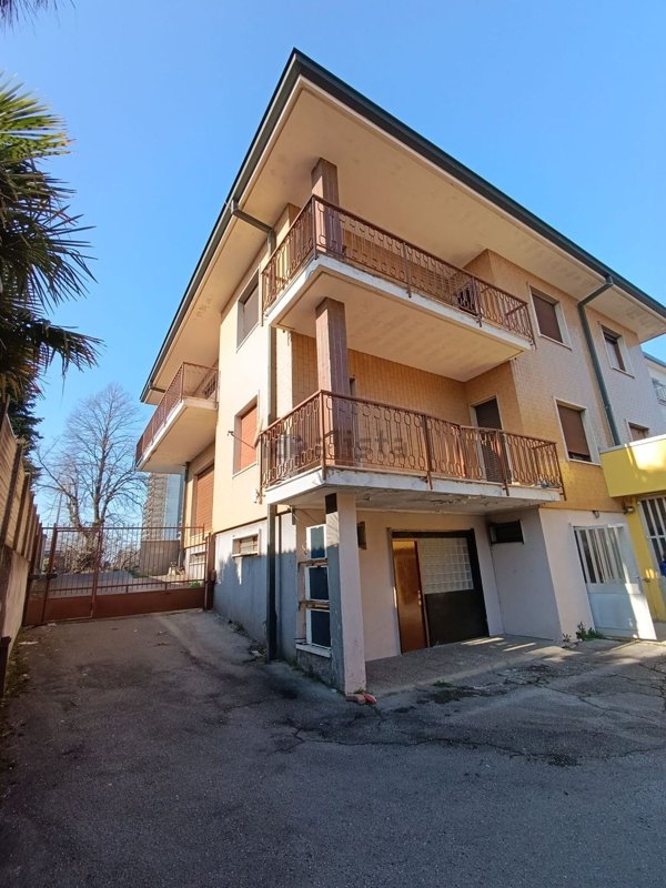 appartamento in vendita a Desio