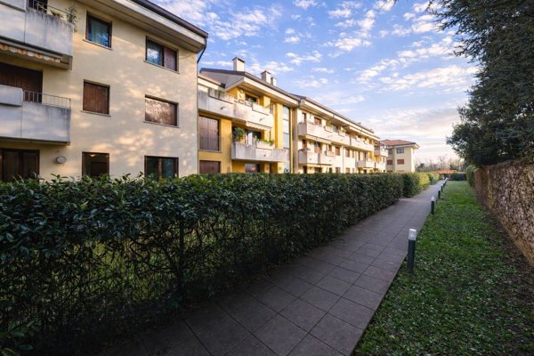 appartamento in vendita a Desio