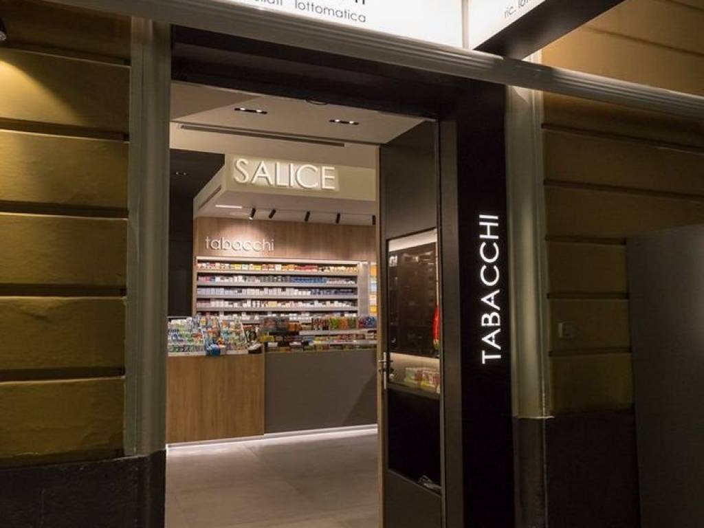 negozio in vendita a Desio