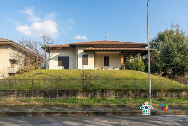 casa indipendente in vendita a Desio