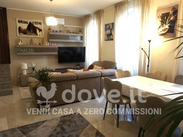 casa indipendente in vendita a Desio