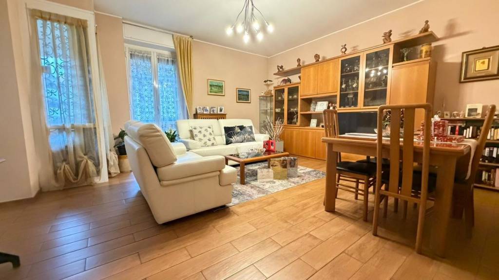 appartamento in vendita a Desio