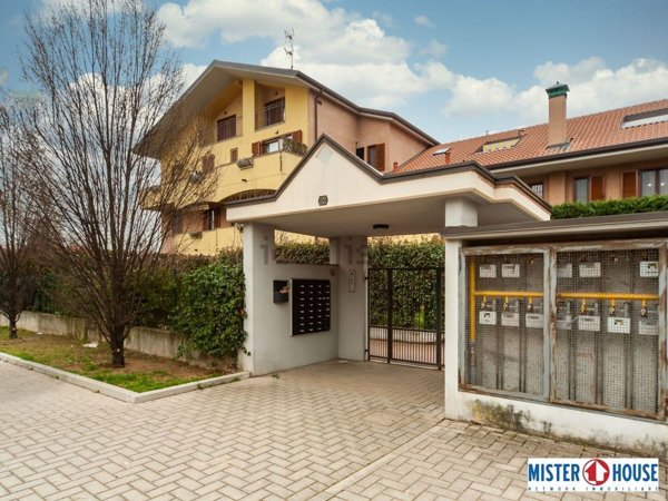 appartamento in vendita a Desio