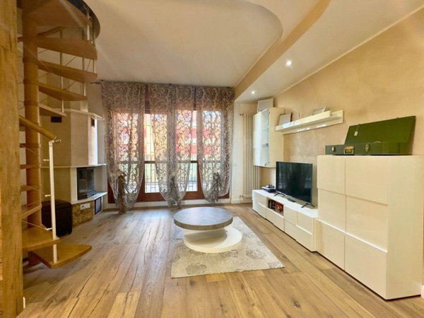 appartamento in vendita a Desio