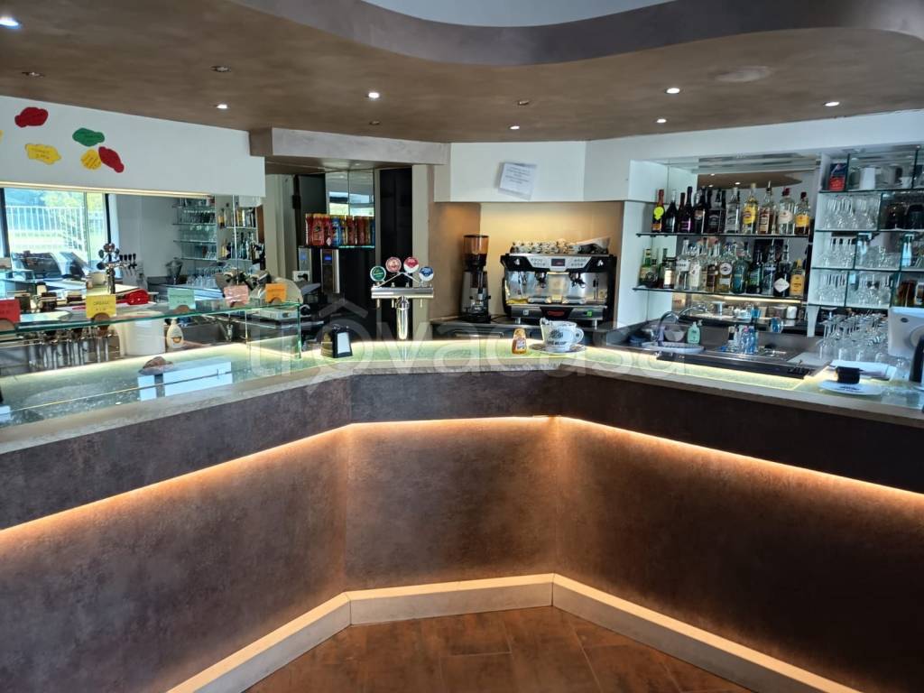 negozio in vendita a Desio