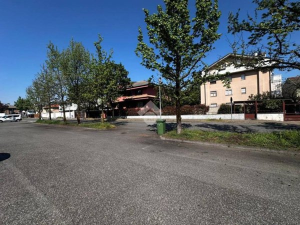 terreno agricolo in vendita a Desio