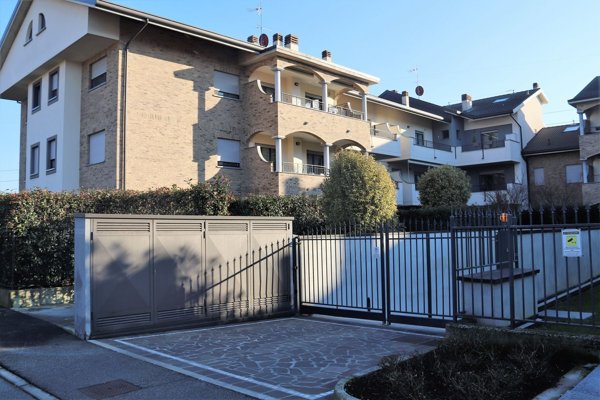 appartamento in vendita a Desio